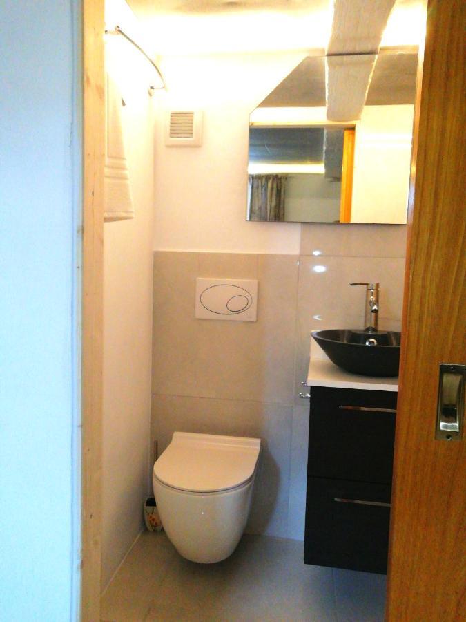 Kleines Studio Im Eichenwaeldchen, 1 Zimmer Kueche Bad Friedrichsgrun Exterior foto